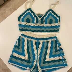 NWOT  Rebellion Crochet knit 2 pc short set  size M